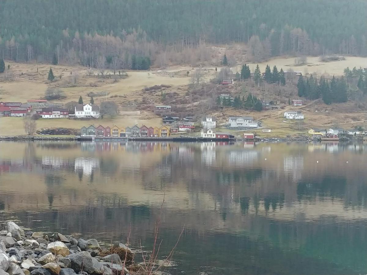Nedre Amla Fjord Apartment Каупангер Екстериор снимка